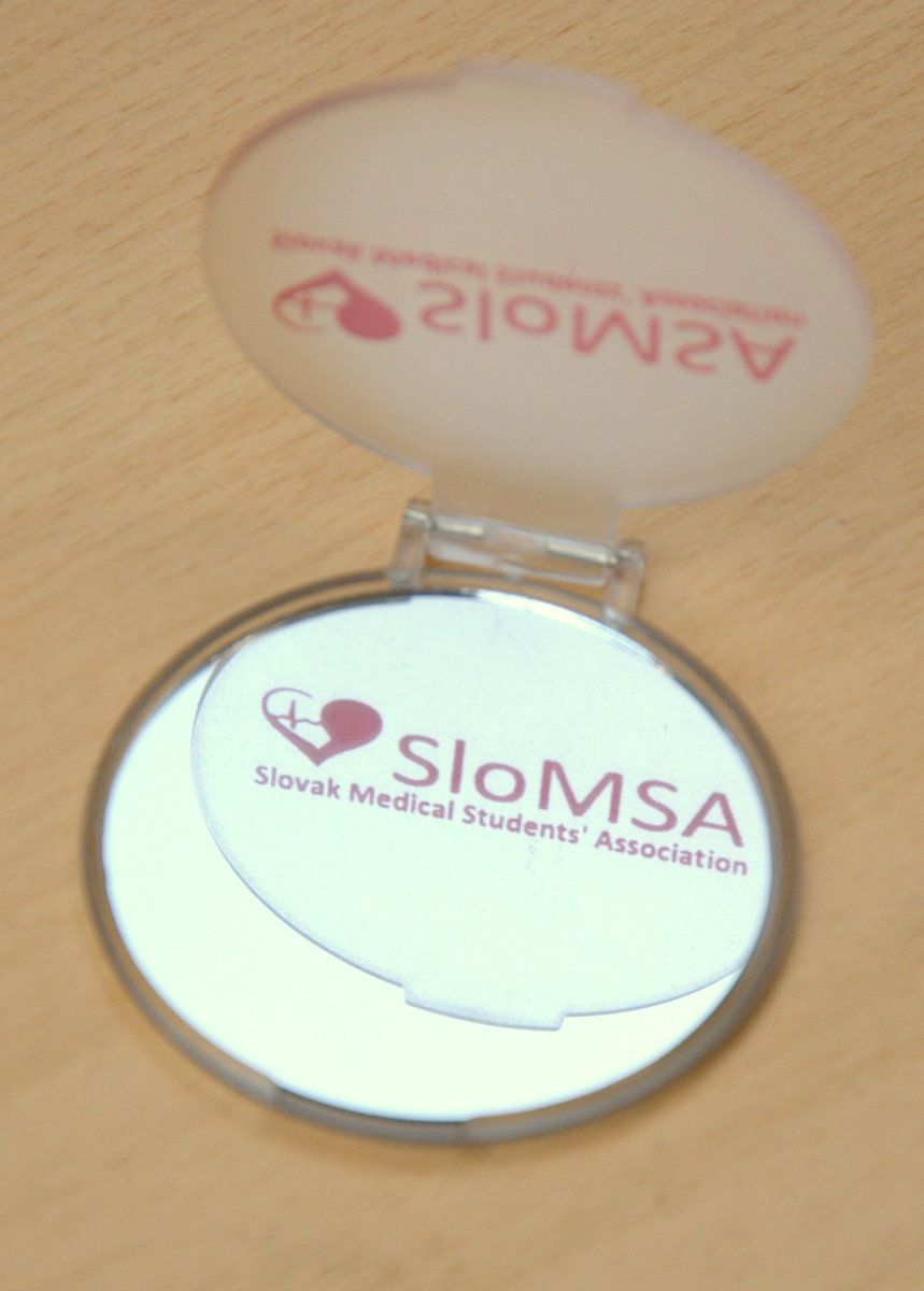 Zrkadielko do kabelky pre organizáciu SloMSA
