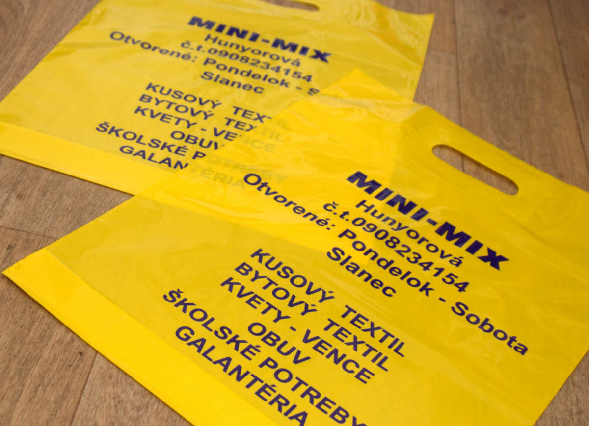 Žlté igelitové tašky pre firmu MINI-MIX