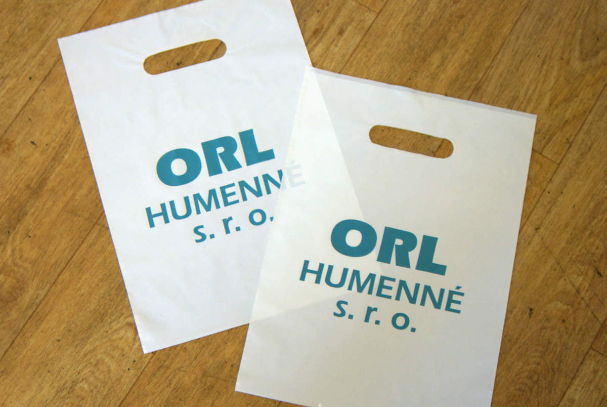 Biele igelitové tašky pre ORL