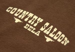 Hnedé tričko s potlačou Country Saloon Belá