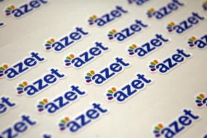 A tlačili sme aj malé PVC samolepky