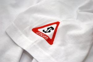 Biele tričko s výšivkou Stirilab na rukáve