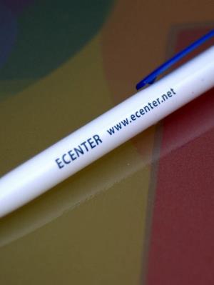 Detail loga a webovej stránky firmy Ecenter