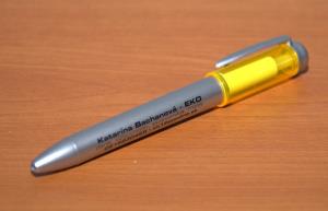 Viacfarebné pero s potlačou