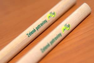 Detail potlače na drevených ceruzkách