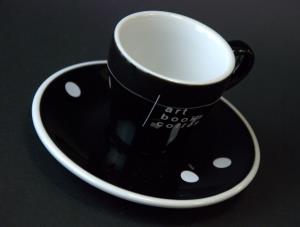Farebná šálka na veľké i malé espresso