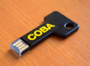 USB v tvare kľúča s potlačou COBA Automotive Terchová
