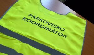 Bezpečnostné vesty pre pracovníkov parkoviska