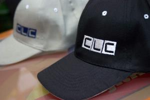 Letné šiltovky s výšivkou pre firmu CLC