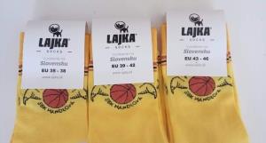 Farebné ponožky s výšivkou loga basketbalového klubu ŠBK Handlová