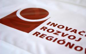 Taška s výsekom Inovačný rozvoj regiónov