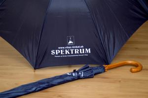 Dáždnik pre časopis Spektrum