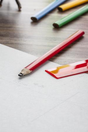 Ceruzka drevená Carpenter, červená (3)