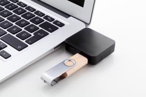  USB hub RABS Rahubu, čierna