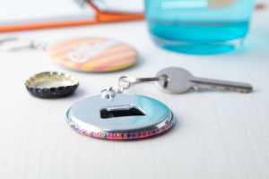 Kľúčenka s odznakom KeyBadge Bottle (6)