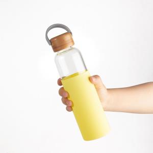 Sklenená fľaša 560 ml VOM BOOSTER, žltá (6)